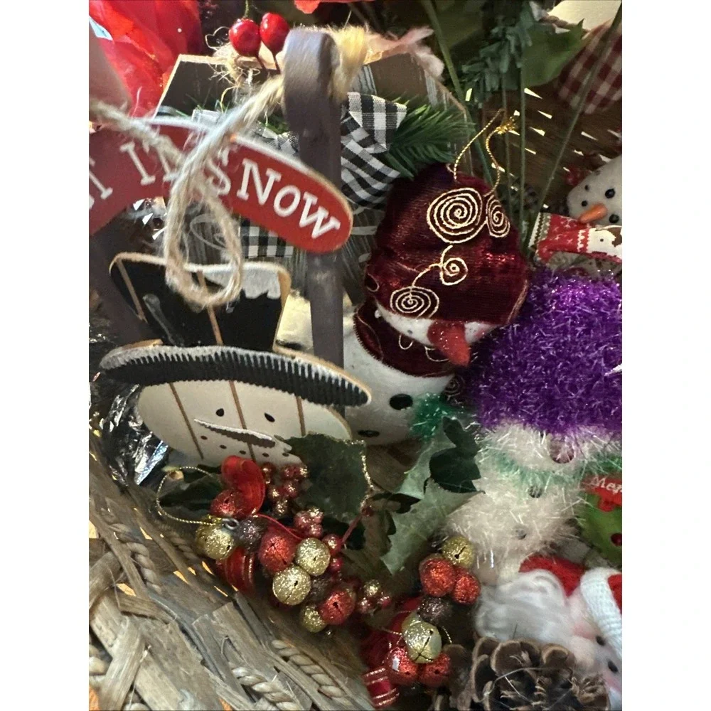 Christmas Craft Accents, Picks, Ornaments, Bells, Pine Cones For Crafts And Deco